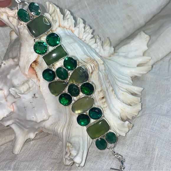 Nephrite Jade + Green Quartz gemstone statement vintage bracelet - Picture 7 of 13